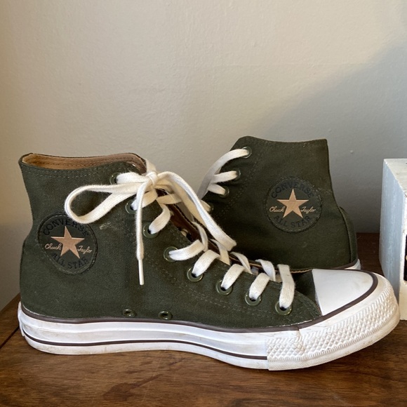 Converse - Picture 3 of 4